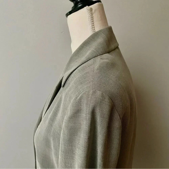 Tahari Gray Wool Blend Vintage Blazer Hidden Buttons Size 8 Classic Workwear - Picture 7 of 14